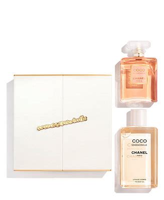 chanel coco mademoiselle the essentials for the weekend 2pc|coco mademoiselle wikipedia.